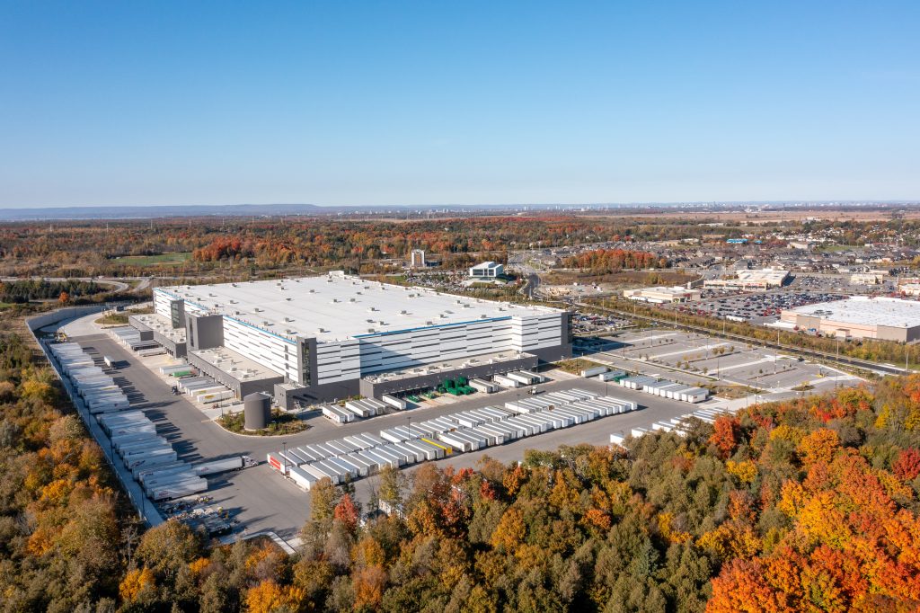 Fulfillment and Distribution Industrial Real Estate Picture
